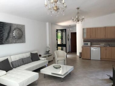 Apartment No. 11