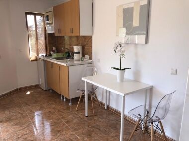 Apartment No. 4 – Photo 2