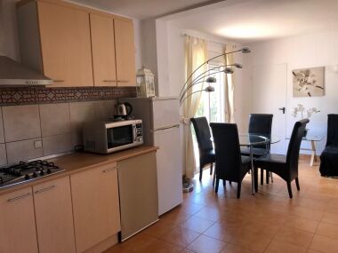 Apartment No. 6 – Photo 14