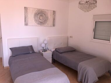 Apartment No. 8 – Photo 3